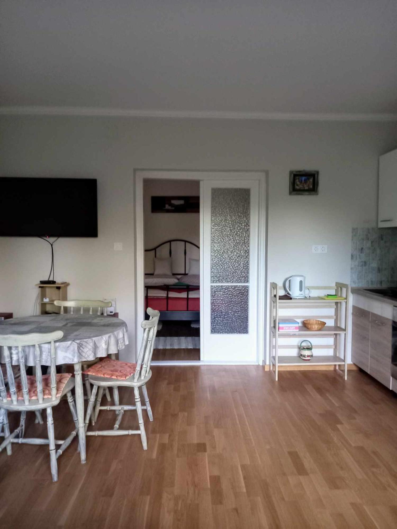 Bike&Night Apartman Baracska Kültér fotó
